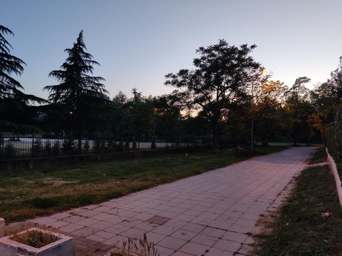 Zozi Urban Studio Скоп'є Екстер'єр фото